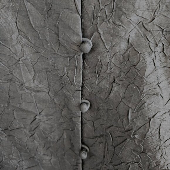 Eileen Fisher SZ L 100% Silk Crinkle Look Blouse Button Front Side Slit Designer - Picture 3 of 7